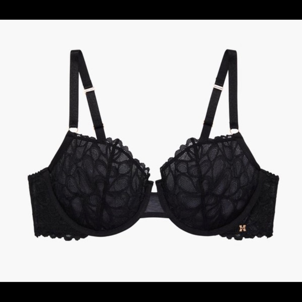 Savage X Fenty lingerie by Rihanna Bra 38DD